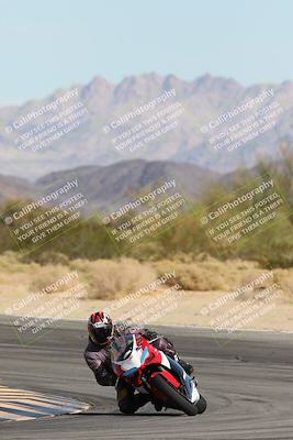 media/Nov-16-2025-Race Pace (Sun) [[8c5fa54630]]/Non Verified Riders (1st 20 Minutes)/2-Turn 10 (1010am)/